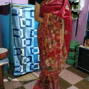 Saree With Blouse