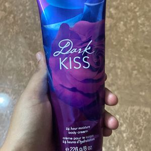 Dark Kiss Body Lotion