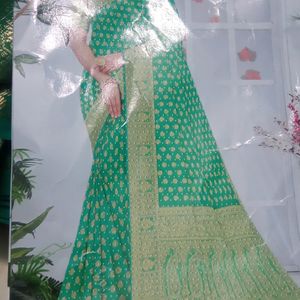 Madurai Pattu Sari