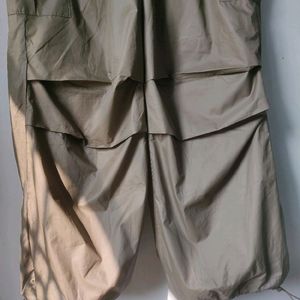 BAGGY PARACHUTE CARGO PANTS