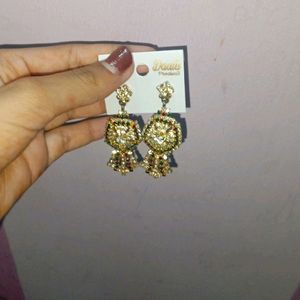 Jumki Earings