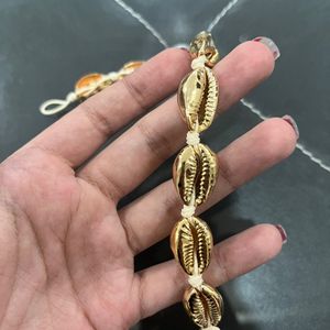 Shell Choker Necklace - Imported