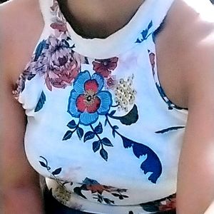 Halter Neck Flower Printed Top