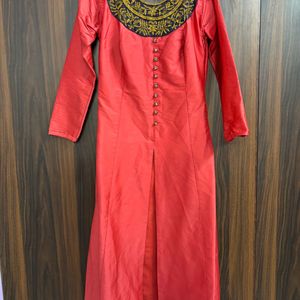 Festive Kurta With Front slit And Anarkali Pattern