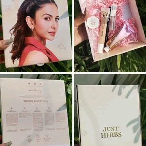 Just Herbs Makeup Kit Includes Strobe Cream Etc