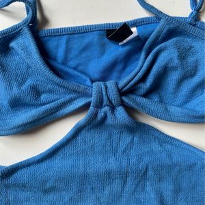 H&M Blue Crop Top