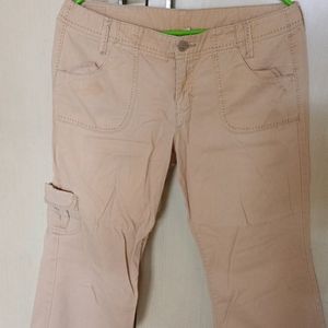 Capri Cargo Type Pant