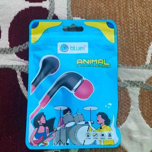 brand new earphone