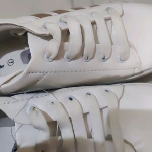 New White And Gold Women Sneakers With Tag