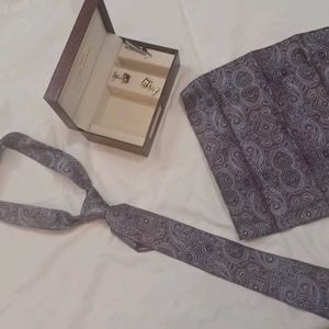 Park Avenue Tie