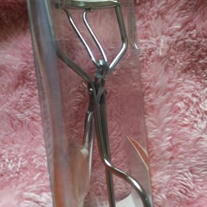 Unopened Eyelash Curler