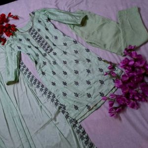 Kurta Set By Embroidery Design