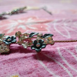 Stone-studded Floral Side Hair Clip