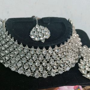 Silver Necklace Set With Earing And Mangtika