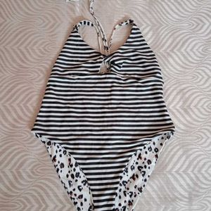 Reversible bodysuit