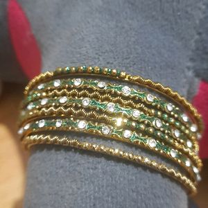 Green and gold bangle set