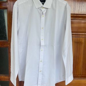 White Long Shirt Pre Loved