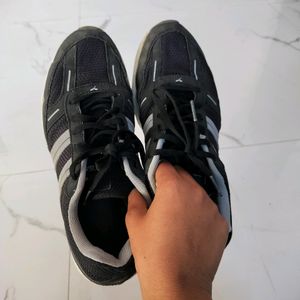 Black Sports Shoes