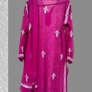 Chikankari kurta,