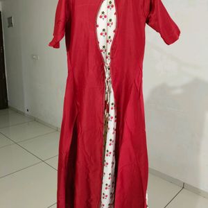 Off White Anarkali Gaun