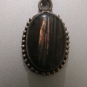 Black Pendent Of Necklace