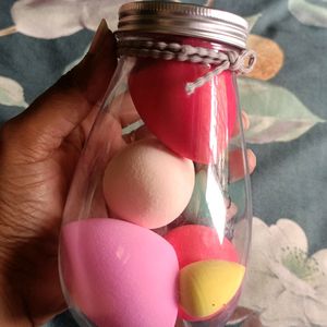 Faces Canada Beauty Blender With Jar