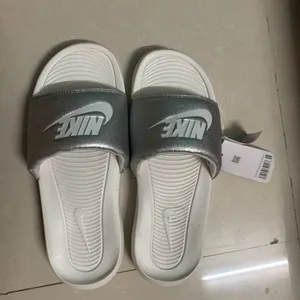 Nike Flip Flops Original New With Tag