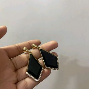 Party Earrings In Black