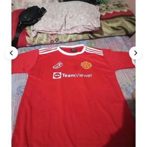 MANCHESTER UNITED T SHIRT