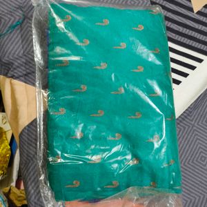 Women Turquoise Saree