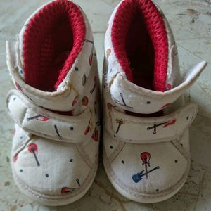 New Born To 3 Months Shoe..