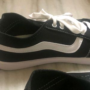 BRAND NEW SHOE FOR SALE