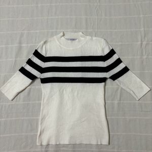 Stretchable Striped Top