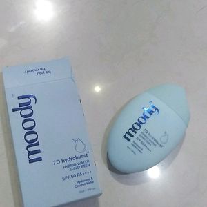 Moody Hydro Burst Water Sunscreen