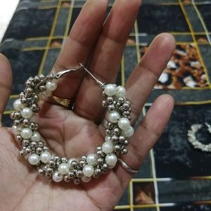 Silver And White Pearl Earings