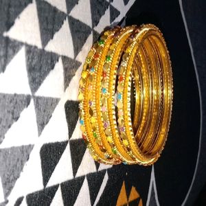 Ear Ring And Bangles