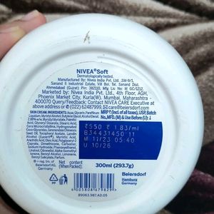 Nivea Light Moisturising Cream