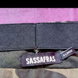 SASSAFRAS Camouflage Army Print Pencil Skirt