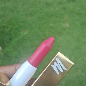 Myglamm Perfect Curves Crayon Lipstick