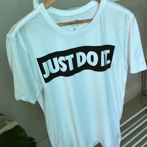 Nike Tee