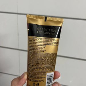 Lakme Glycolic Illuminate Facewash