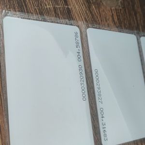 5 RFID CARDS