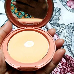 Lakme 9 To 5 Wet & Dry Compact Powder