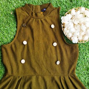 ❗Scullers: Olive green High Low long Top #BuyNow