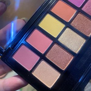 Lakme Eyeshadow Palette