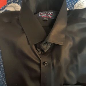 MEN SHIRT LOOK LIKE  NEW