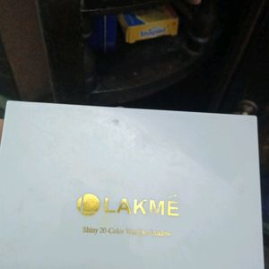 Lakme Eyeshadow Palette