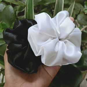 Stylish B&W Scrunchies