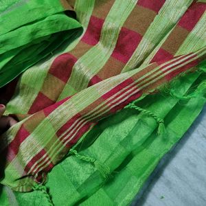 Parot Green With Hot Pink 🩷 Colour Saree