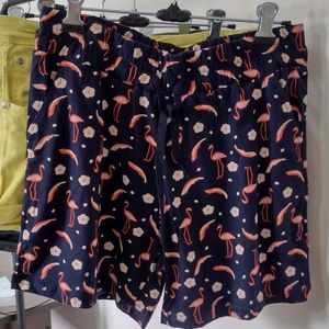 Flamingo Shorts With 2 Side Pockets